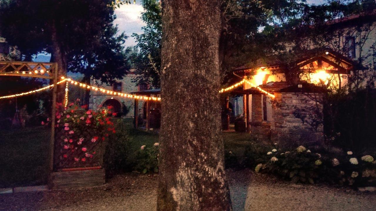 Agriturismo Casa Agricola Rossi Appartamenti In Casentino Soci Dış mekan fotoğraf