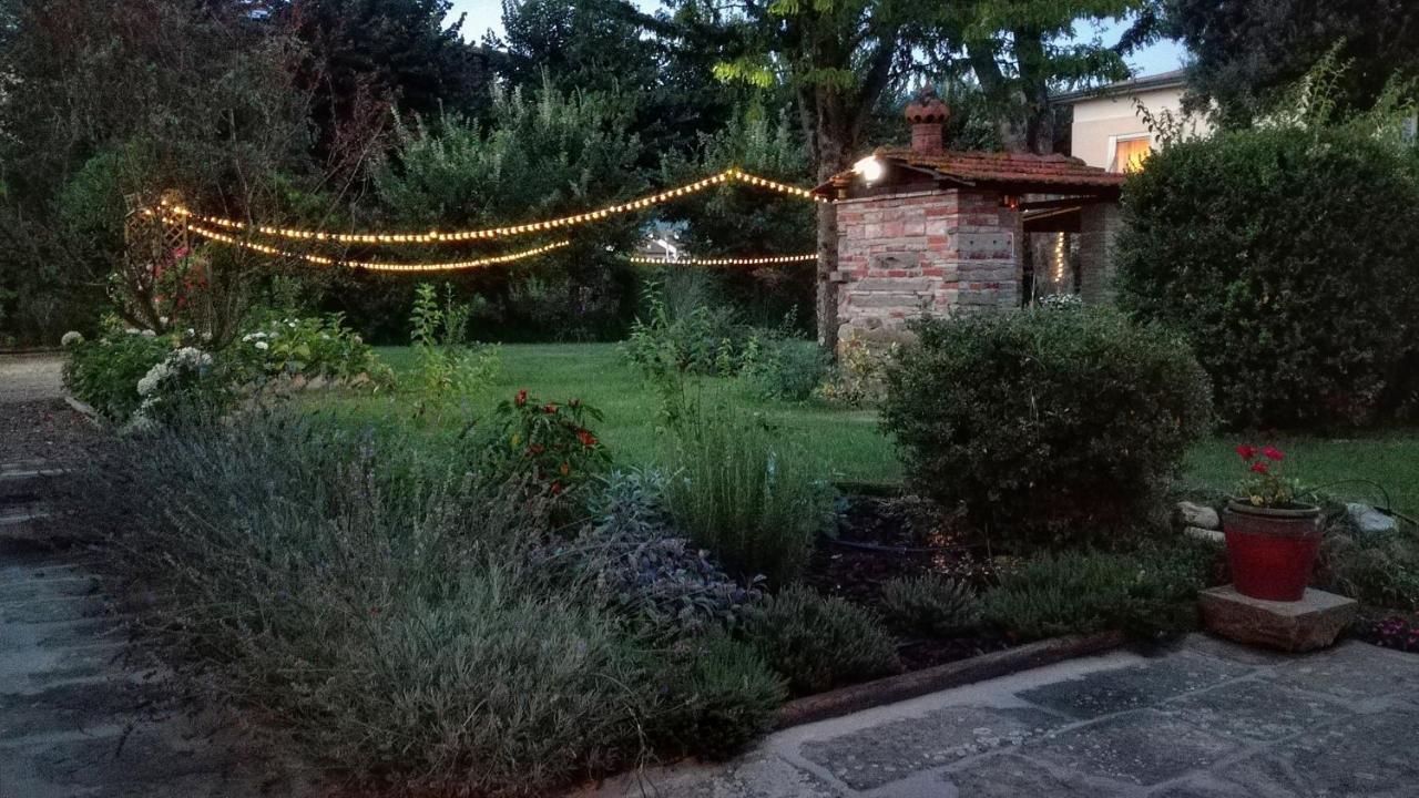 Agriturismo Casa Agricola Rossi Appartamenti In Casentino Soci Dış mekan fotoğraf
